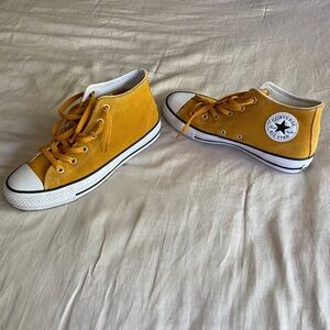 Yellow (mustard) Converse Mid High Tops